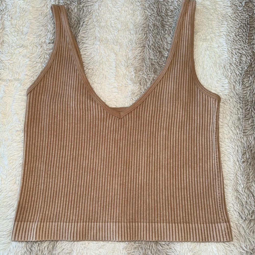 Women’s Ribbed Cropped Tank Top